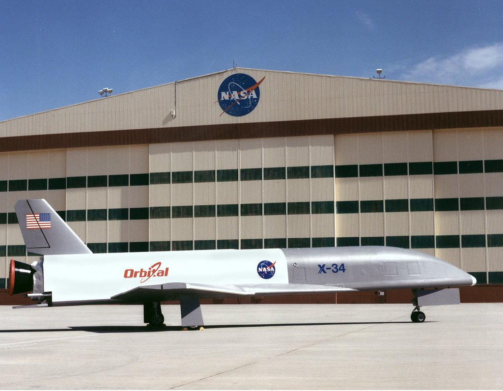 Armstrong Flight Research Center: Where the High Desert Hums (image credits: flickr)