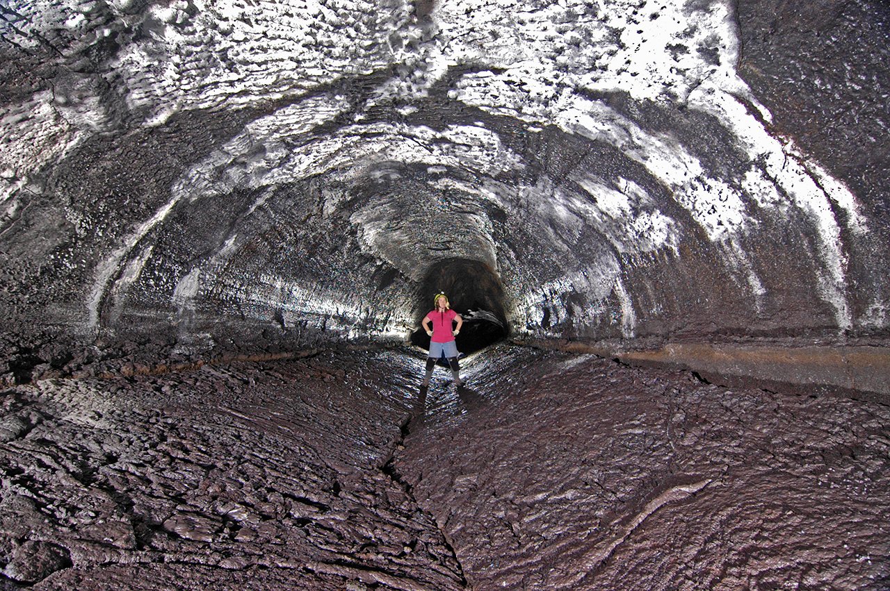 What Makes Kazumura Cave So Extraordinary (image credits: wikimedia)