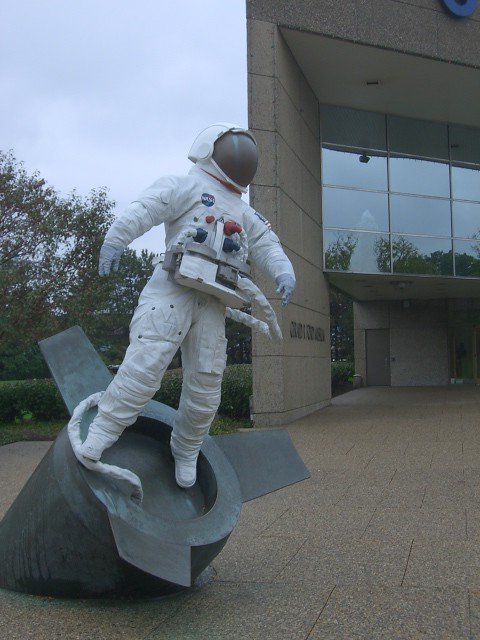 The Problem with Floating Limbs (image credits: flickr)