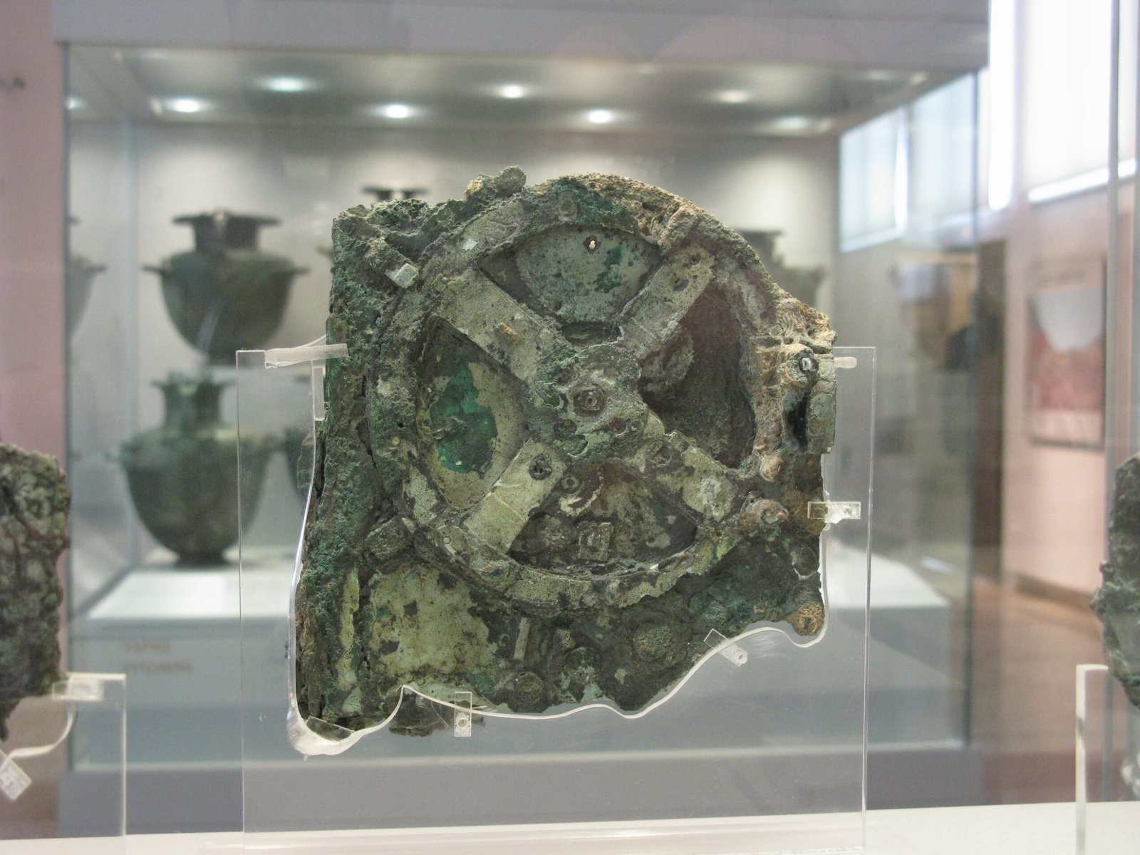 The Antikythera Mechanism: Ancient Computer in the Sea (image credits: wikimedia)