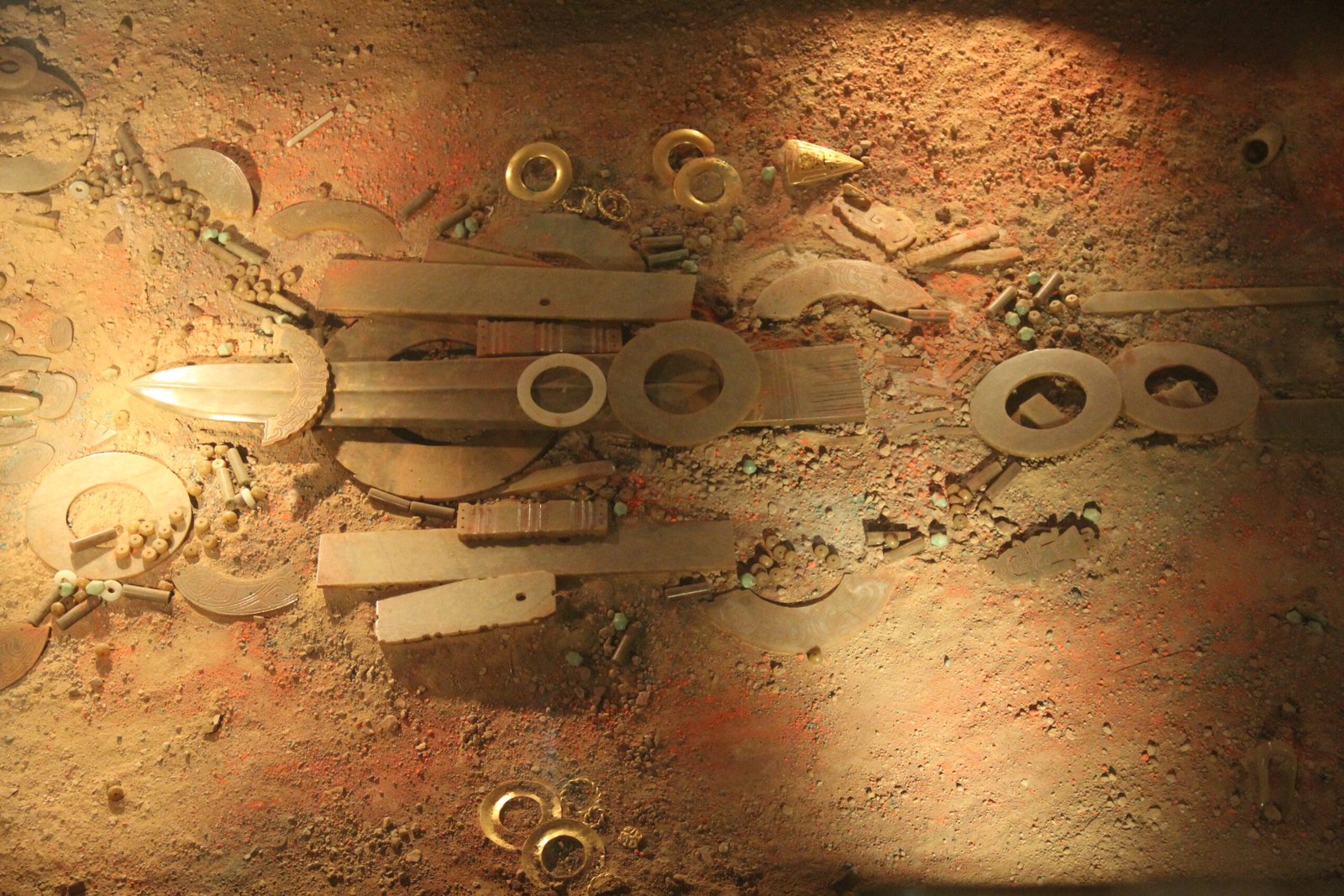 The Sunghir Burials: Children Covered in Ivory (image credits: wikimedia)