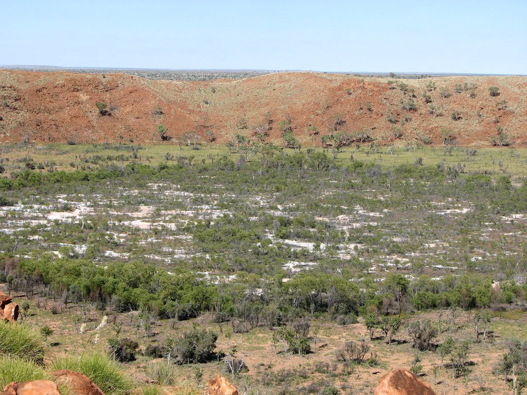 Comparing Wolfe Creek to Other Impact Craters (image credits: flickr)