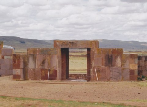 The Tiwanaku: Masters of High Altitude (image credits: wikimedia)