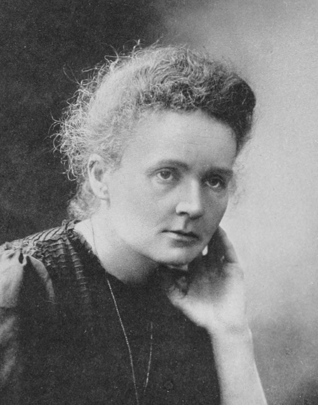 The Radioactivity Expert Who Paid the Ultimate Price (image credits: wikimedia)