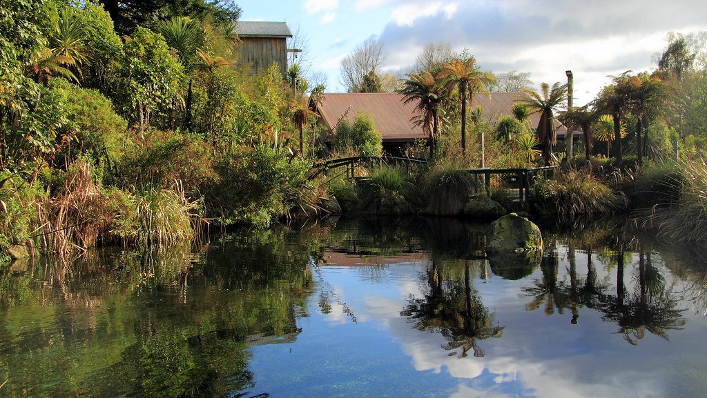 The Unpredictable Rainbow Springs (image credits: flickr)