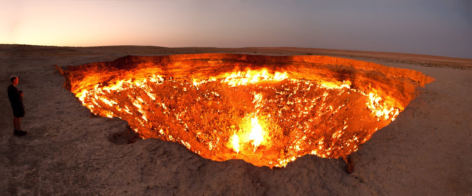 Door to Hell, Turkmenistan: The Eternal Fire Pit (image credits: wikimedia)