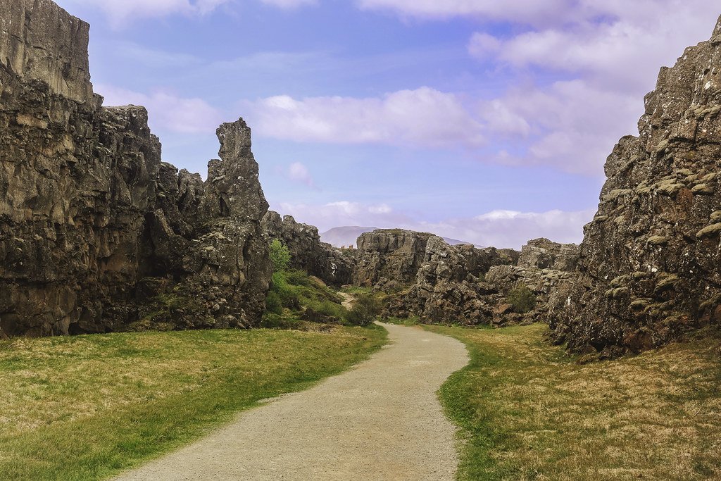 Geological Origins Paint the Full Picture (image credits: flickr)