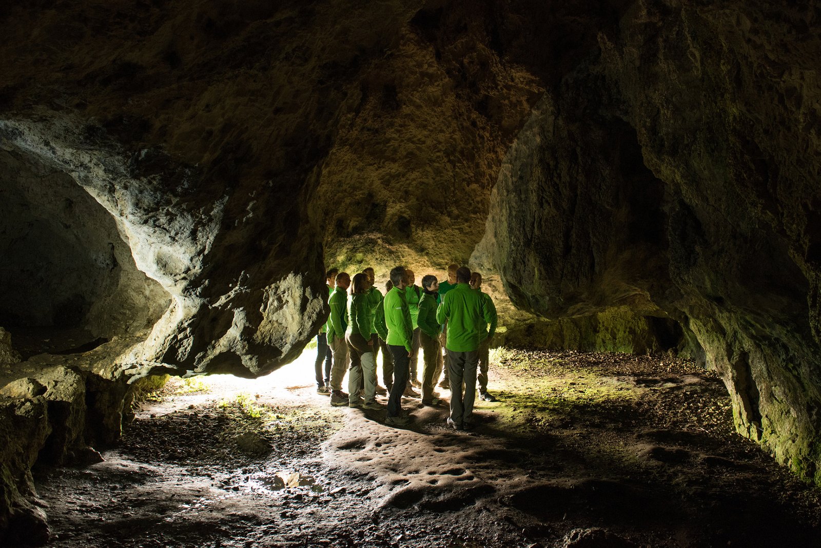 Psychological Training for Isolation and Confinement (image credits: wikimedia)