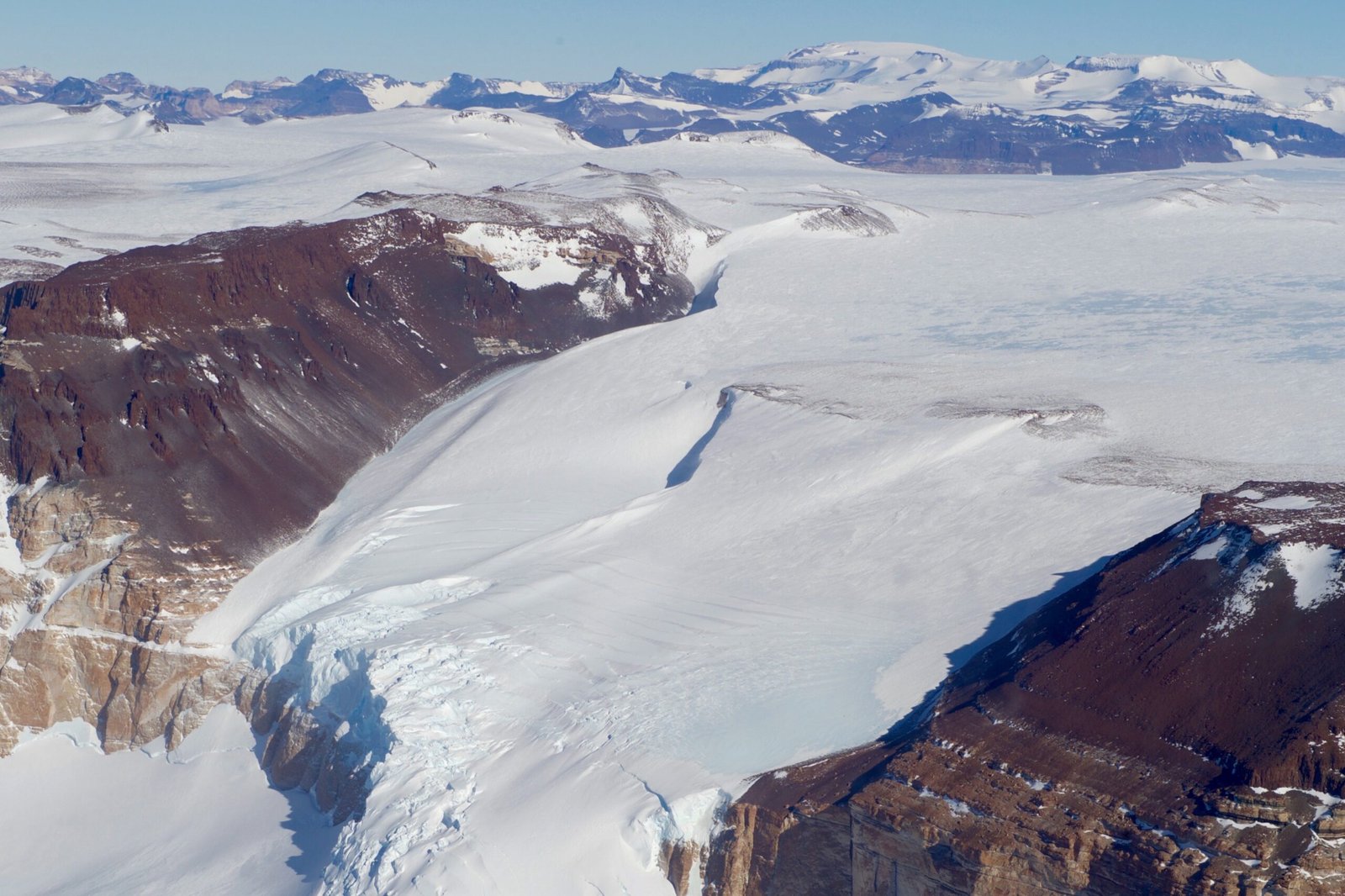 Why Antarctica's Dry Valleys Aren't Actually Lifeless (image credits: wikimedia)