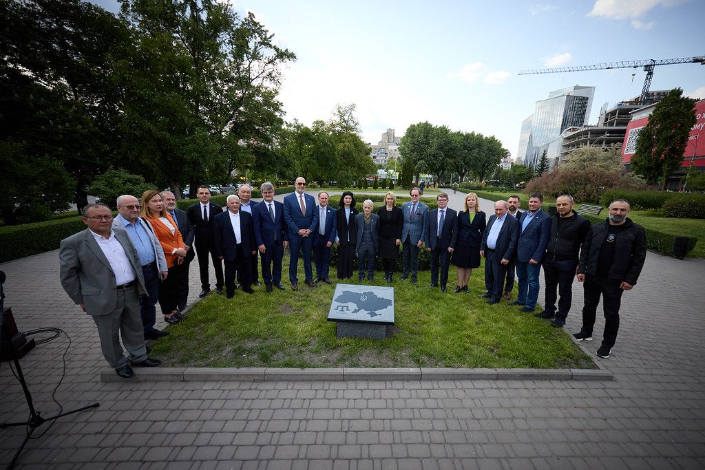 Restoration Success Through Cultural Connection (image credits: flickr)