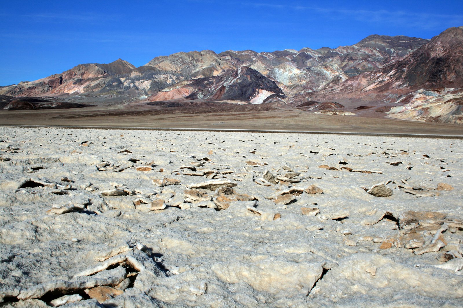 The Grandstand: Source of the Sailing Stones (image credits: wikimedia)