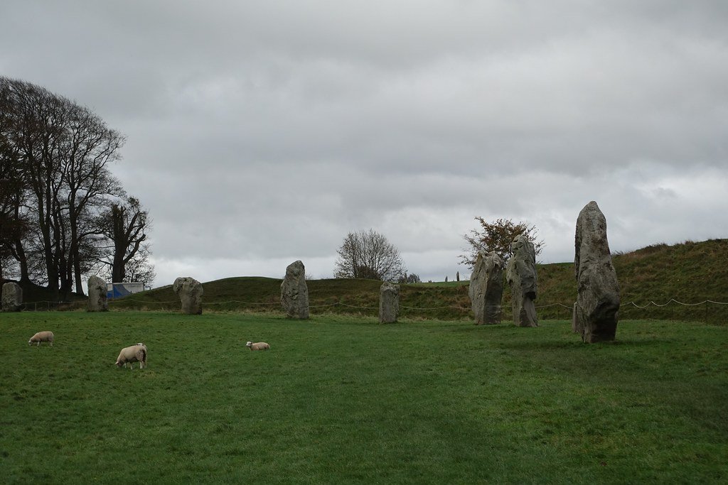 Engineering Marvels That Defy Bronze Age Limitations (image credits: flickr)
