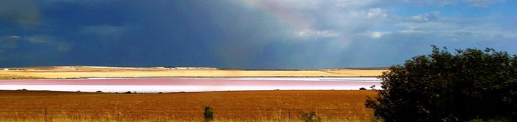 Chemical Composition That Defies Normal Water Chemistry (image credits: flickr)