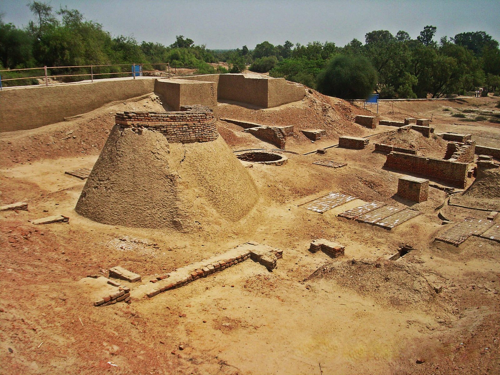 Harappa - The Archaeological Treasure Trove (image credits: wikimedia)