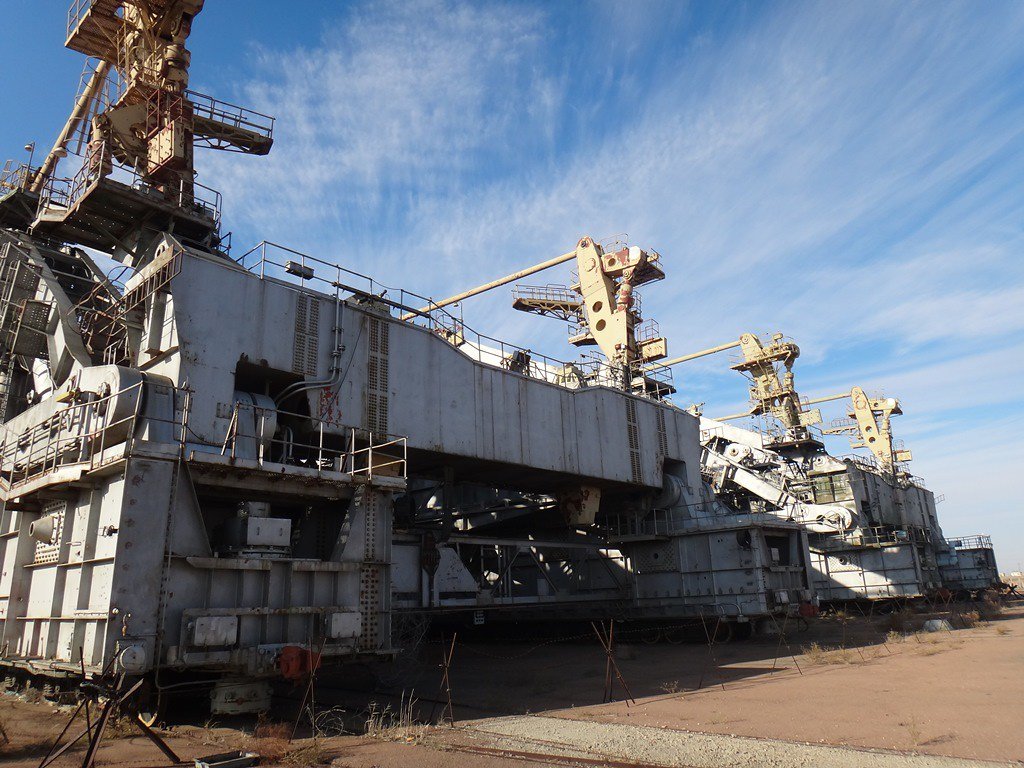 Engineering Marvels in the Middle of Nowhere (image credits: flickr)