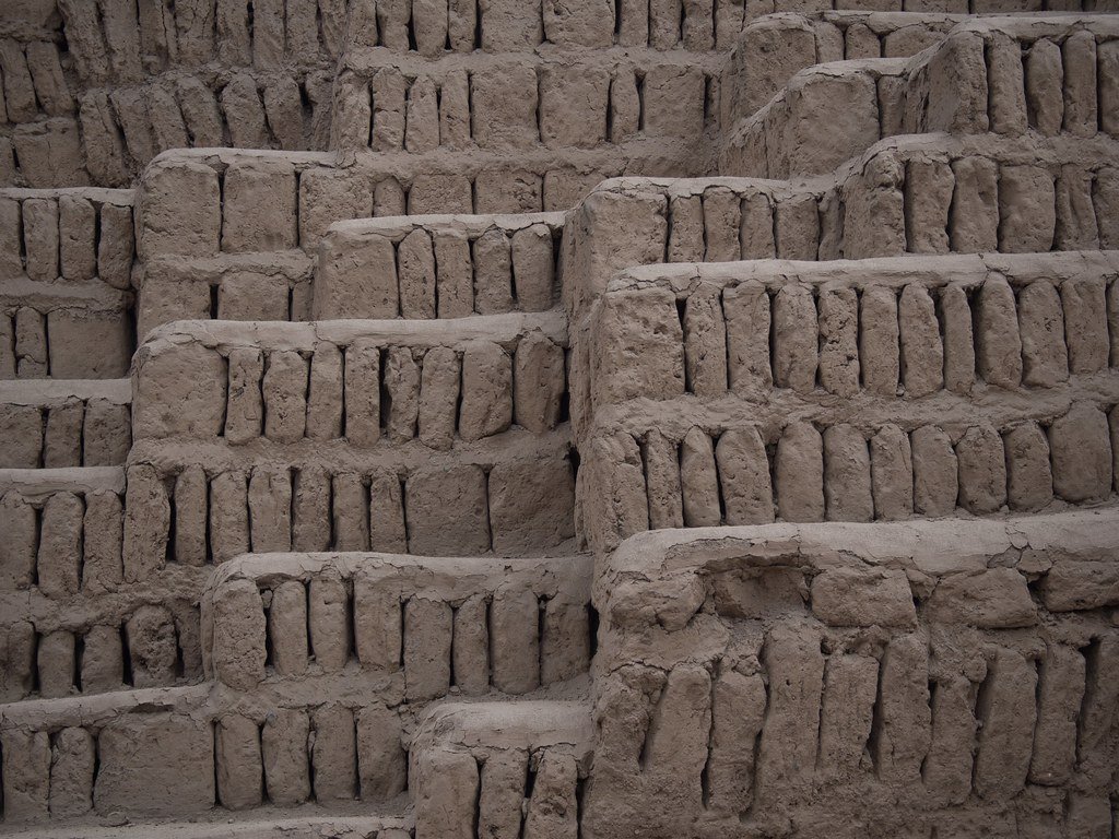 Lima’s Ancient Pyramids: The Forgotten Civilizations Beneath the Modern Capital