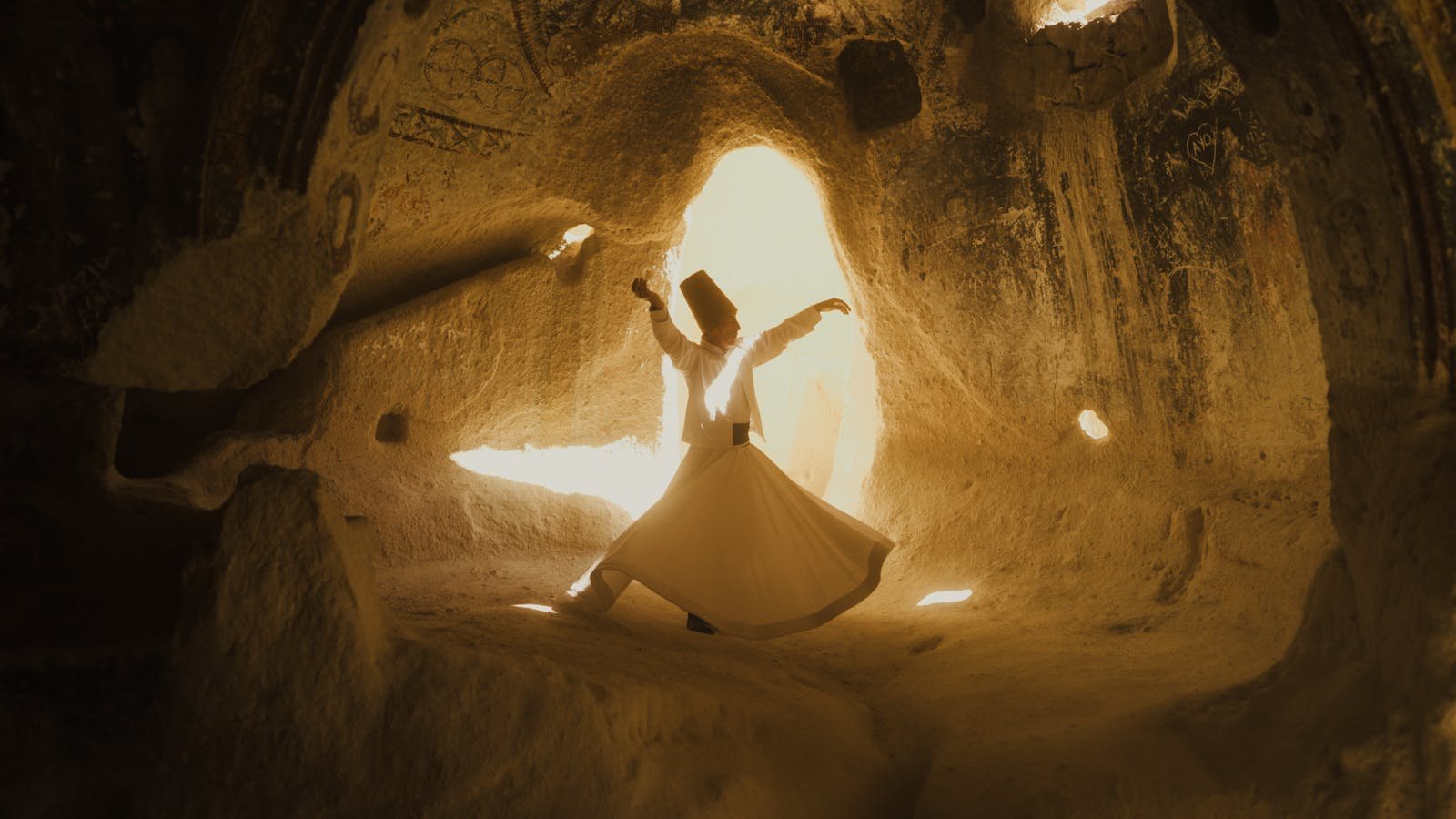 The Hidden Cave Cities of Cappadocia: Nature, Tuff, and Ancient Ingenuity