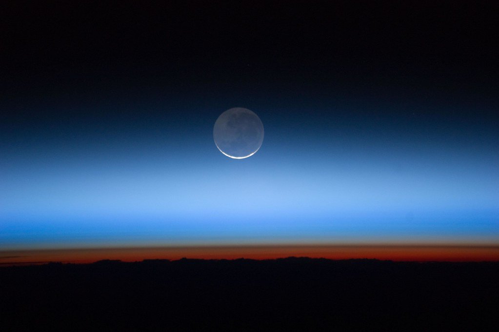 How the Moon Got Synchronized With Earth