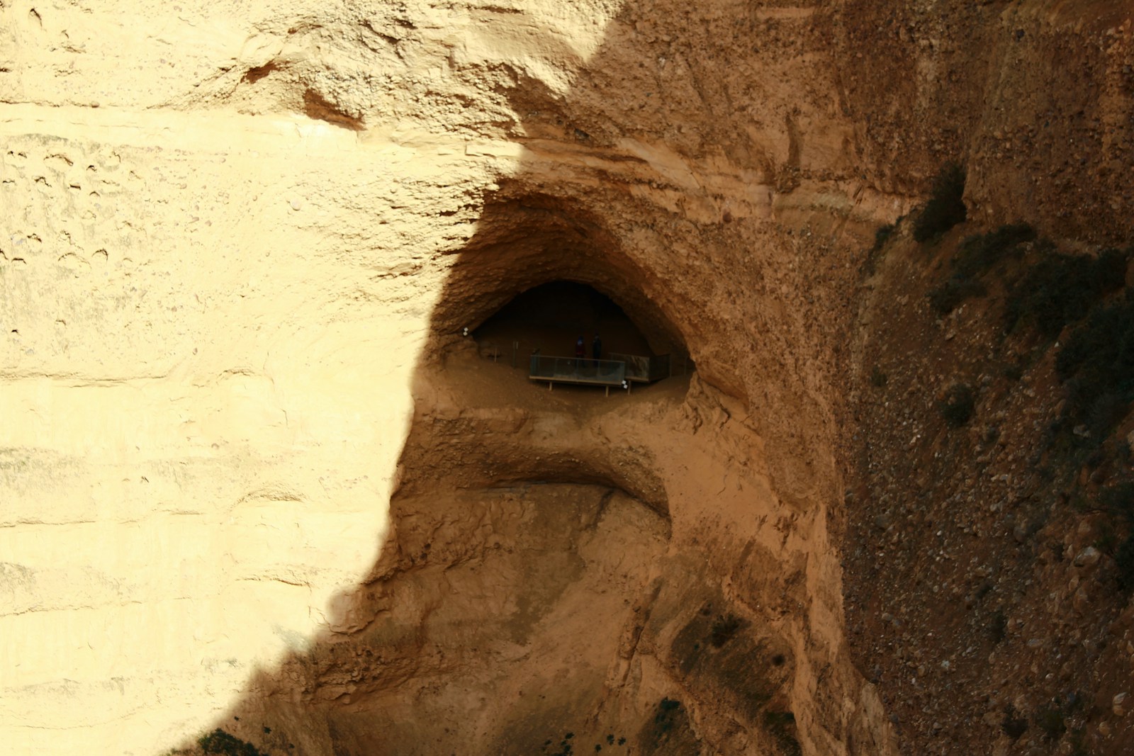 Caves on Other Planets? What Earth’s Deepest Points Teach Us About Mars