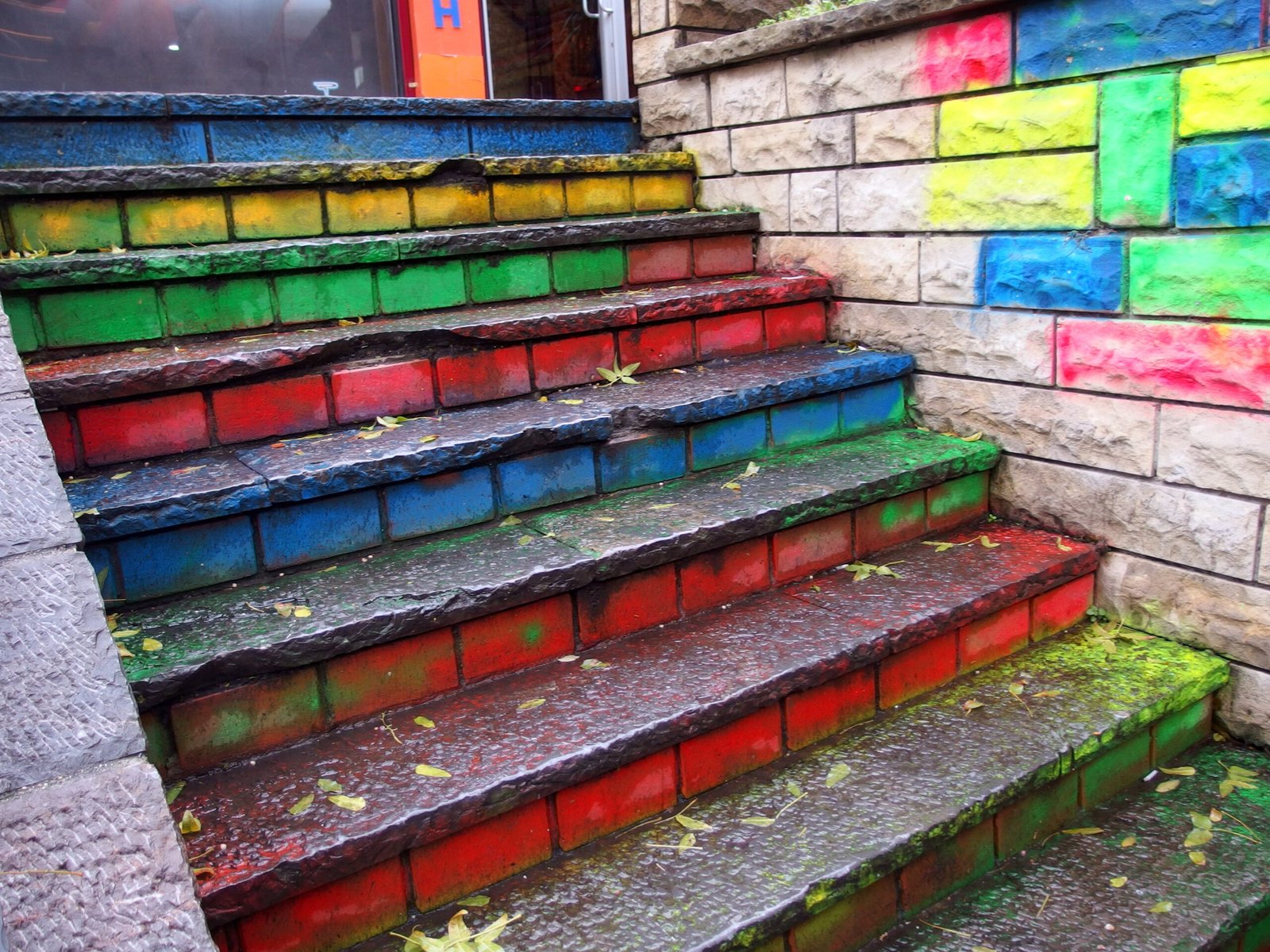 The Famous 272 Rainbow Steps (image credits: wikimedia)