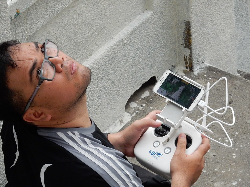 Modern Technology Meets Ancient Stone (image credits: flickr)