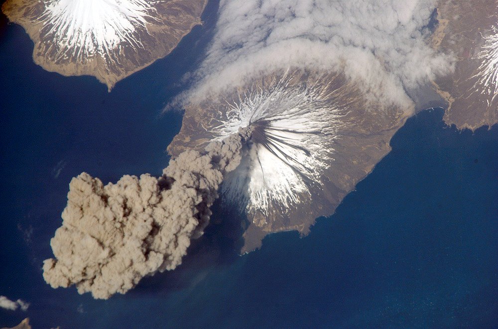 Volcanic Ash: Time Markers in Earth's Climate Story (image credits: wikimedia)