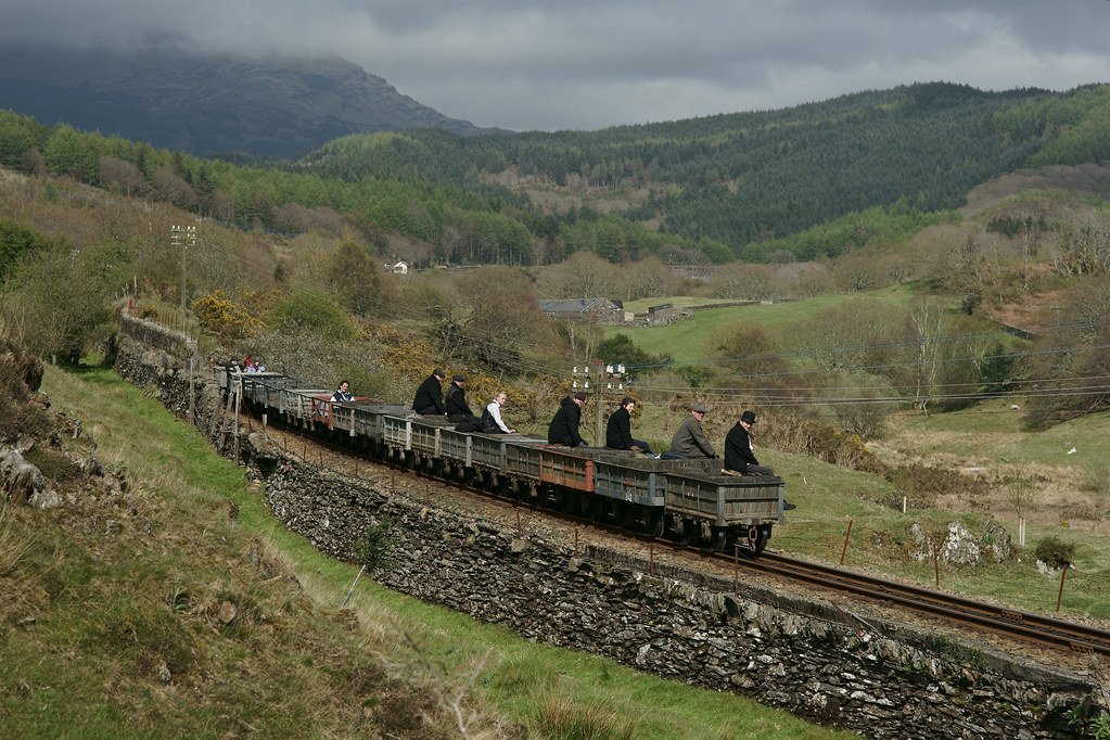 Similar Phenomena Around the World (image credits: flickr)