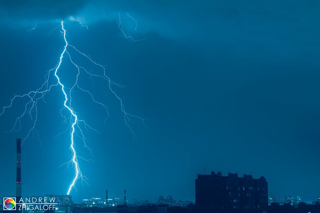 The Role of Plasma in Lightning's Heat (image credits: flickr)