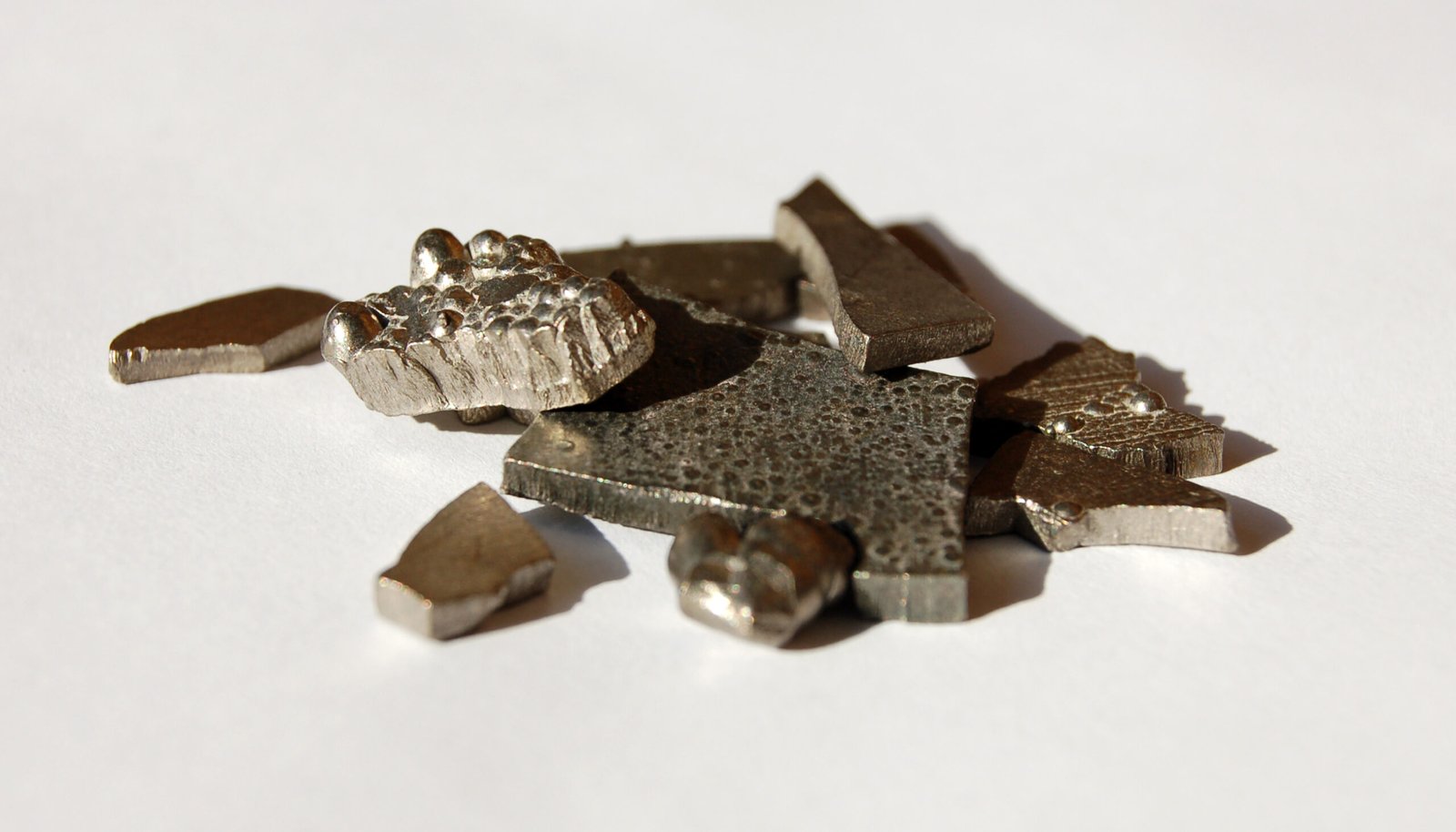 Cobalt: The Dark Side of the Digital Age (image credits: wikimedia)