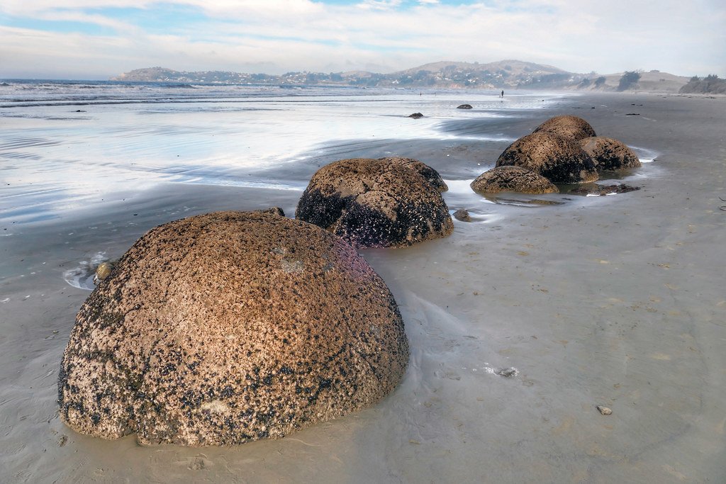 Size Variations and Their Geological Implications (image credits: flickr)