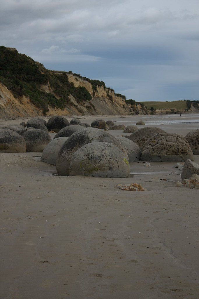 The Future of the Moeraki Boulders (image credits: flickr)