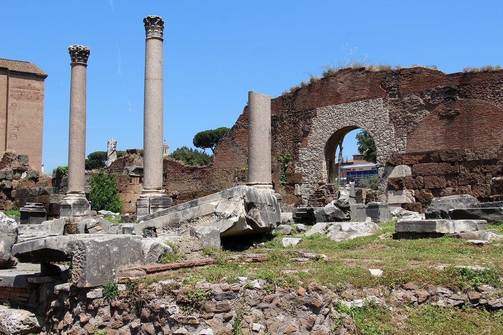 Daily Life in the Ancient Metropolis (image credits: flickr)