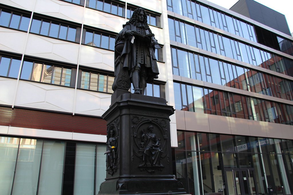 Gottfried Leibniz and the Scholarly Debate (image credits: flickr)