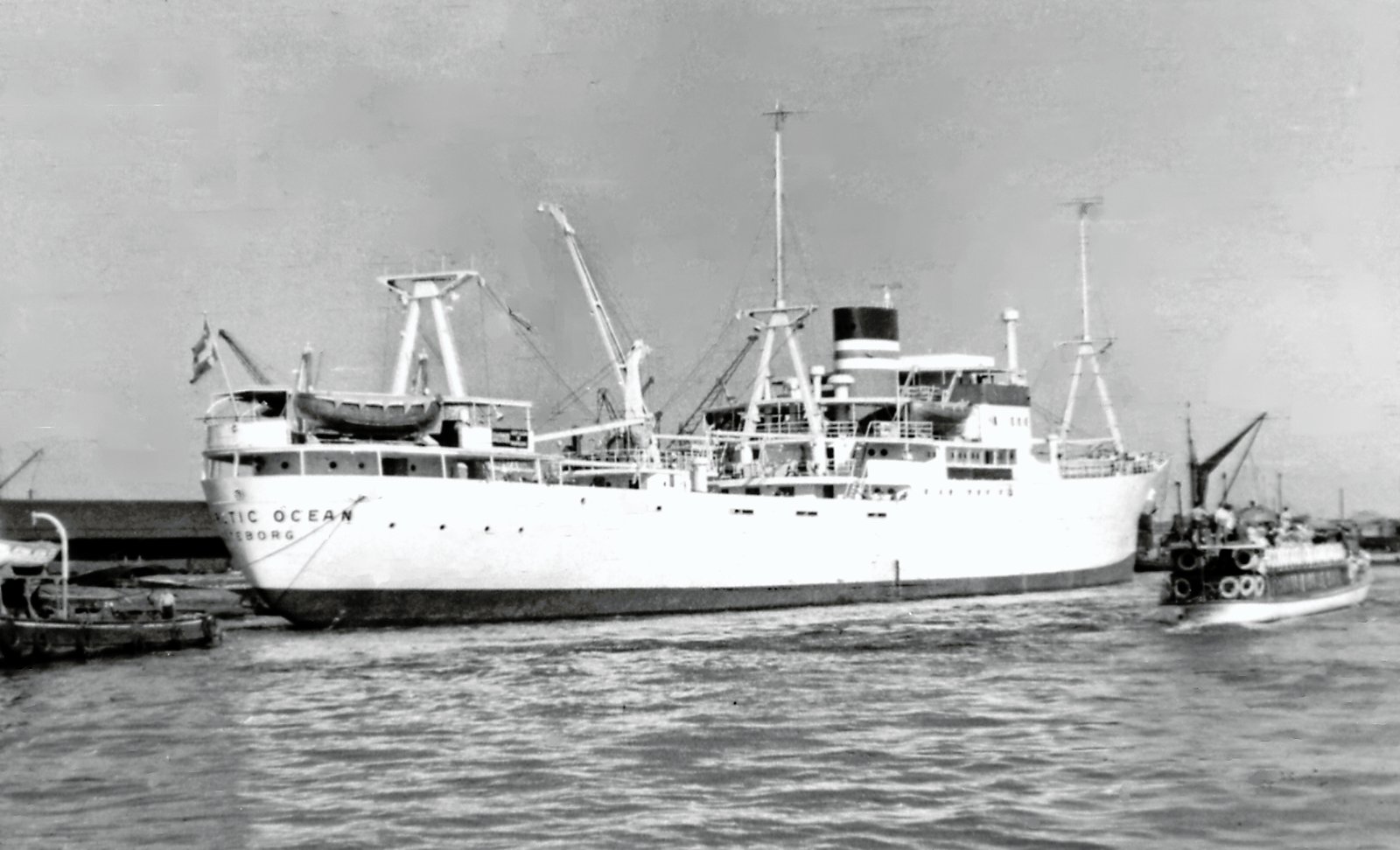 Shipping Route Optimization (image credits: wikimedia)