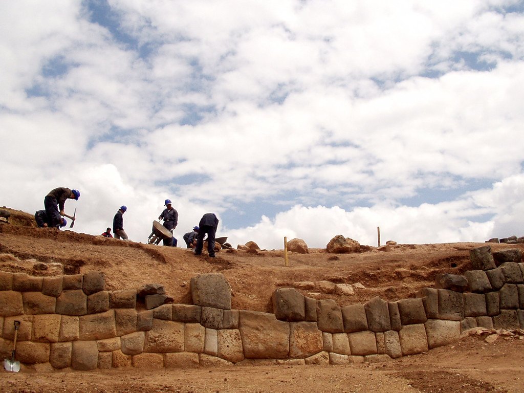 The Workforce Behind the Wonder (image credits: flickr)