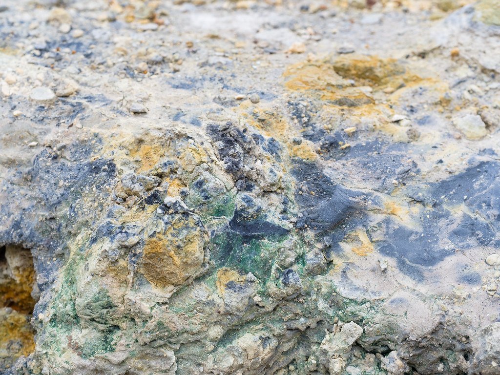 Mineral Treasures: Economic Geology of Deep Time (image credits: flickr)