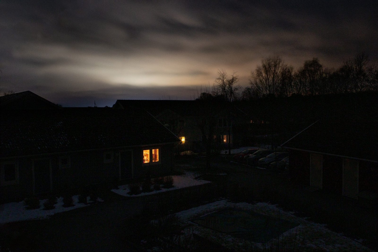 Power Grids Under Unprecedented Strain (image credits: wikimedia)