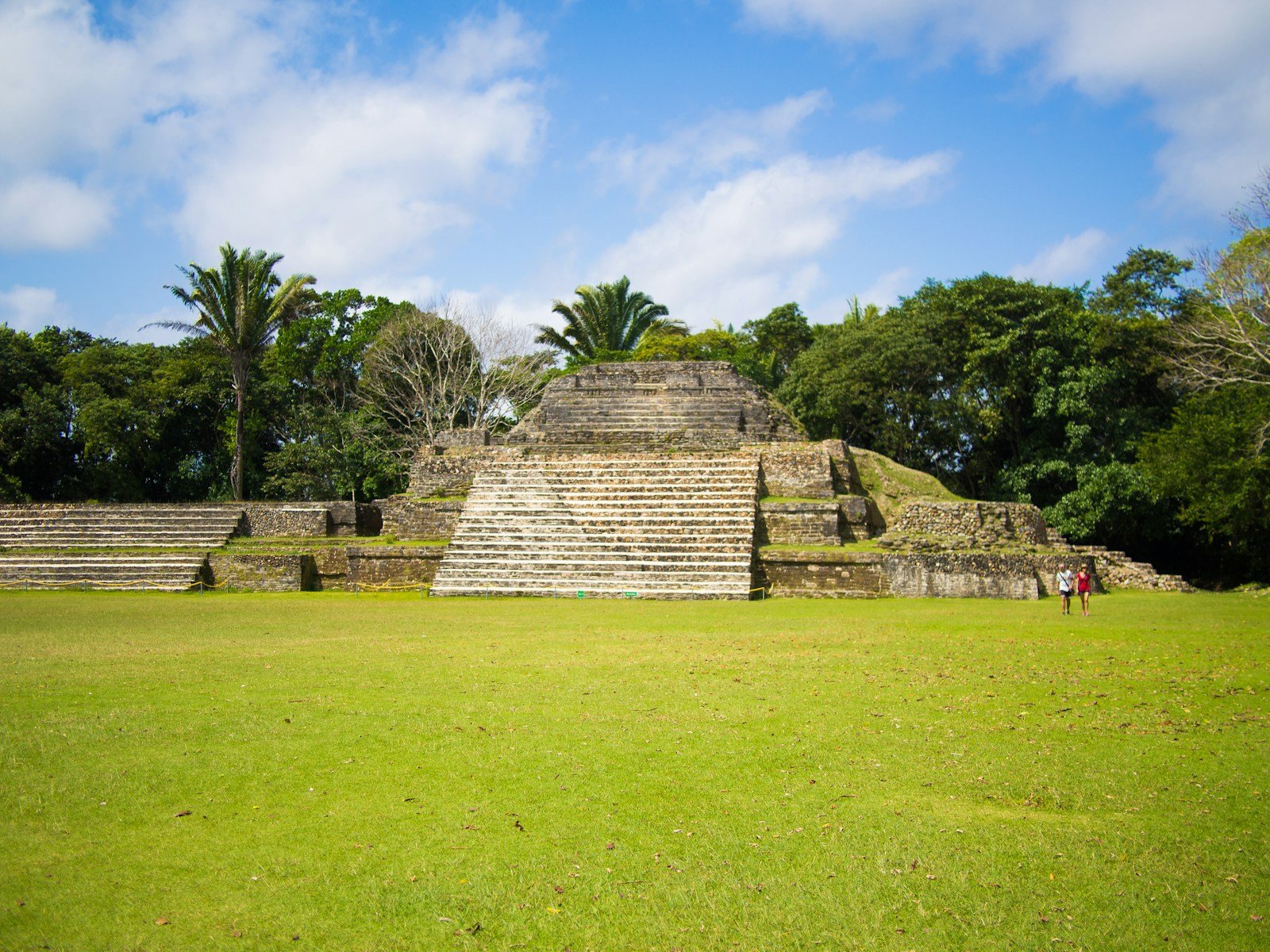 Palenque’s Tomb of the Red Queen: Was She a Mayan Ruler or a Ritual Sacrifice?