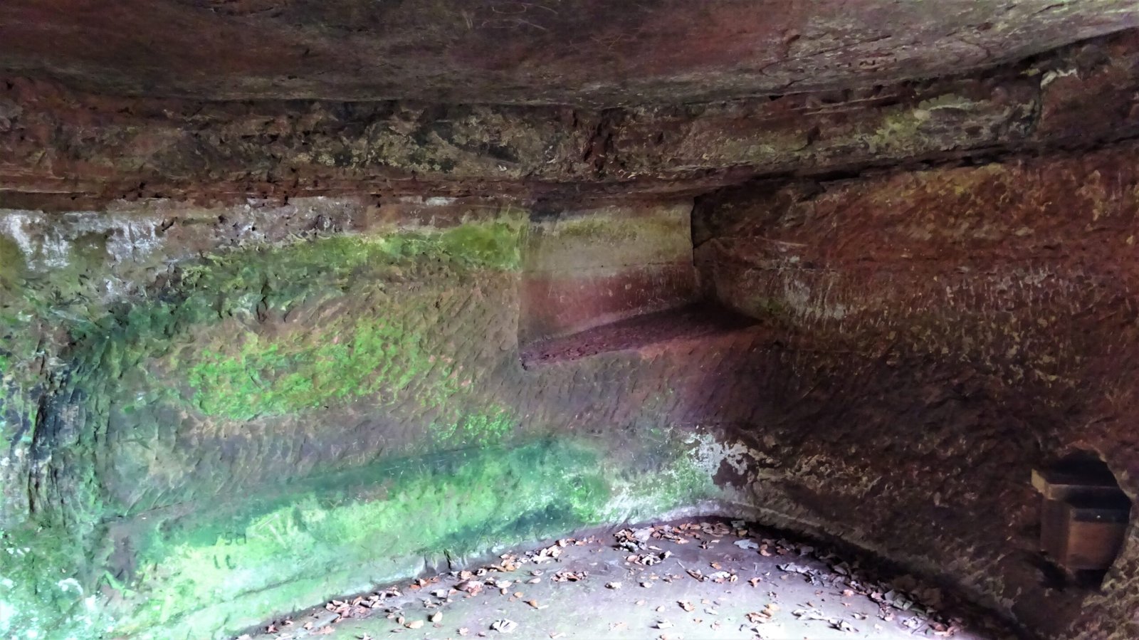The Hidden Clues (image credits: wikimedia)