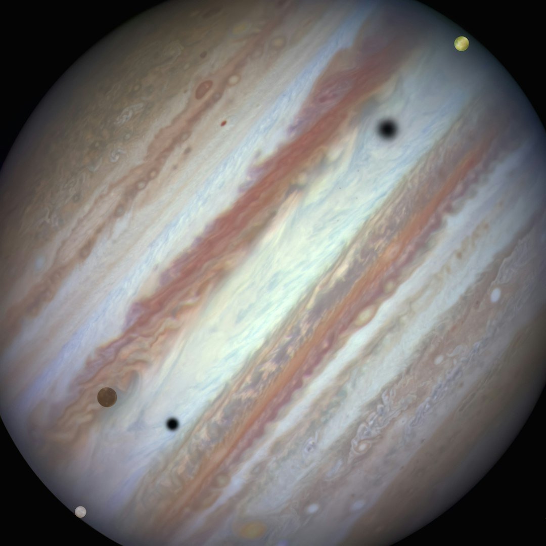 Earth-Sized Mysterious Spots Appear and Vanish at Jupiter's Poles (image credits: unsplash)