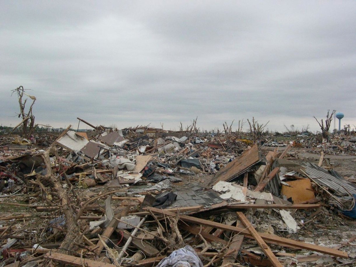 Moore, Oklahoma's Recurring Nightmare (image credits: wikimedia)
