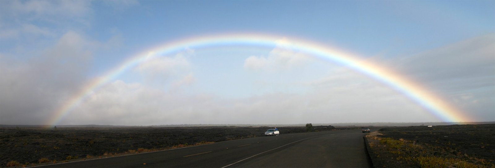 Rainbow State Magic: Why Hawaii Has the Most Frequent Rainbows (image credits: wikimedia)