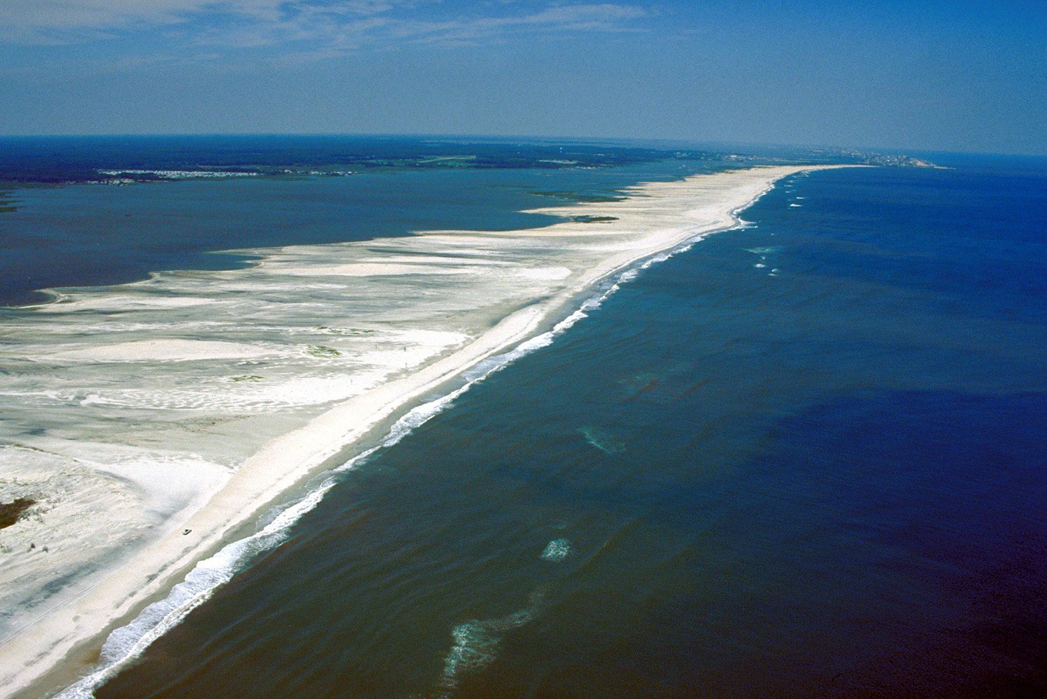 Barrier Islands on the Move (image credits: wikimedia)