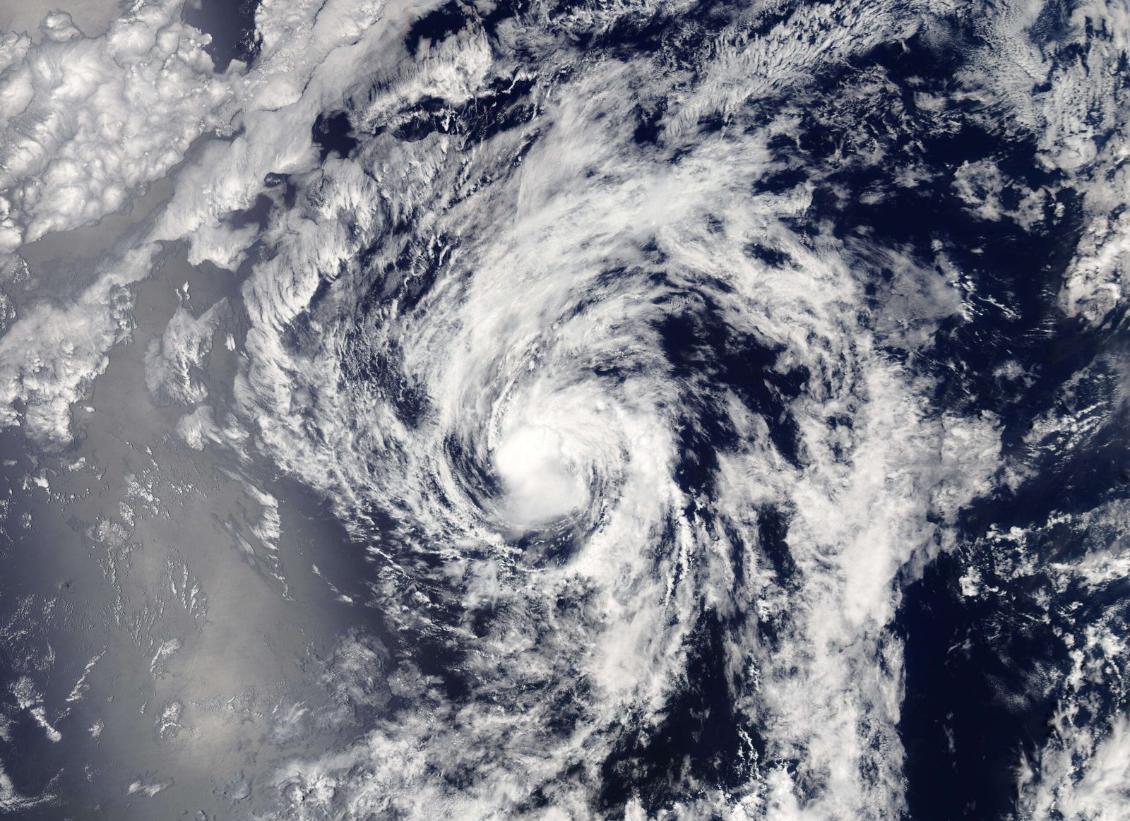 Hilary’s Curveball: The First Tropical Storm Warning for SoCal (image credits: wikimedia)