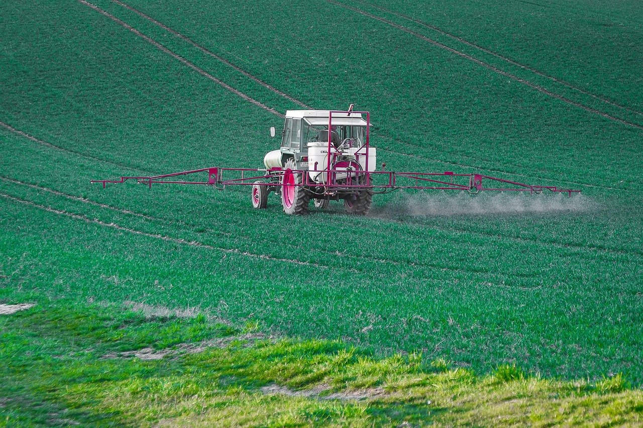 Neonicotinoid Pesticides: The Chemical Culprit (image credits: pixabay)