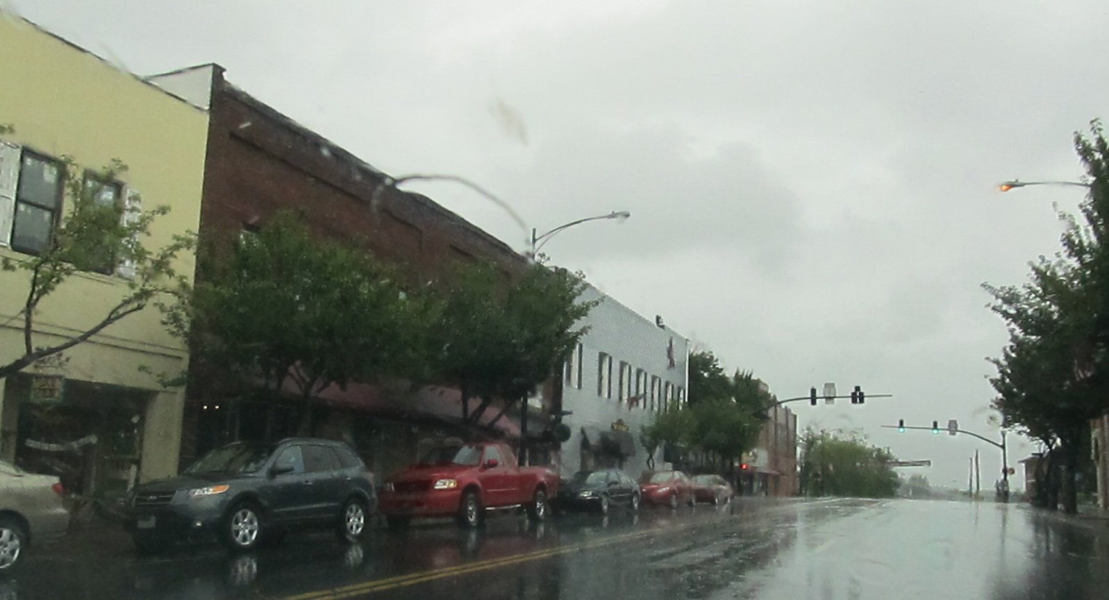 Historical Devastation and Recent Storm Impacts (image credits: By Ken Lund, CC BY-SA 2.0, https://commons.wikimedia.org/w/index.php?curid=153997152)