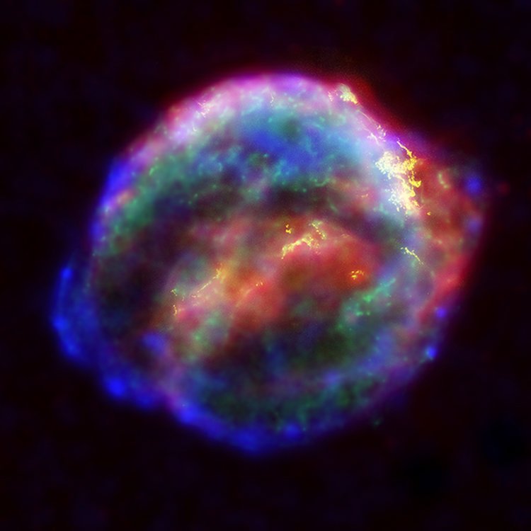 An Ordinary Supernova From an Extraordinary Event (image credits: wikimedia)