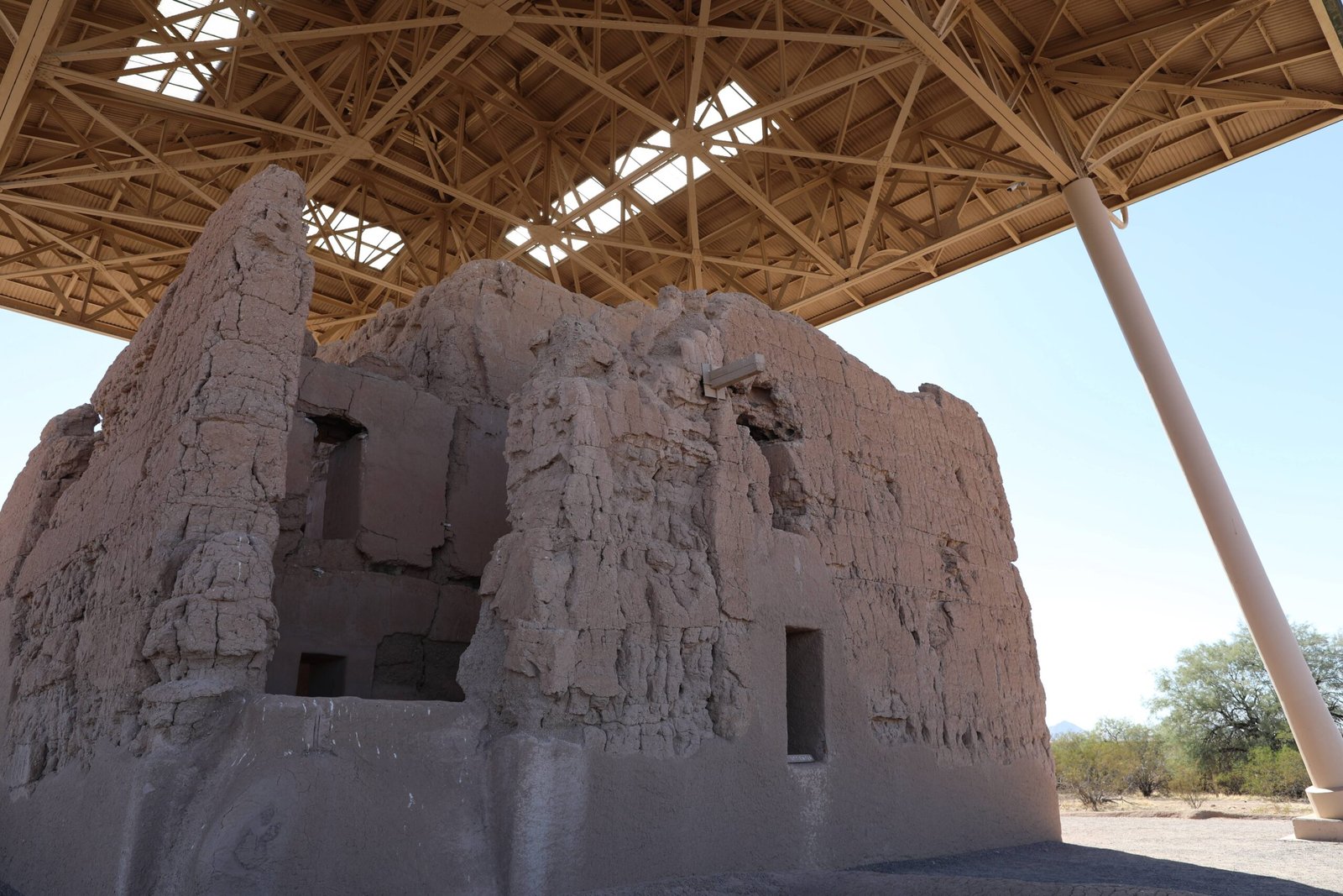 Casa Grande Ruins, Arizona (image credits: wikimedia)