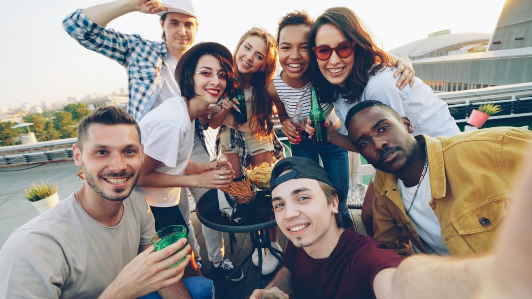 9. In-Group Pull and Copycat Comfort: Belonging as a Compass (image credits: unsplash)