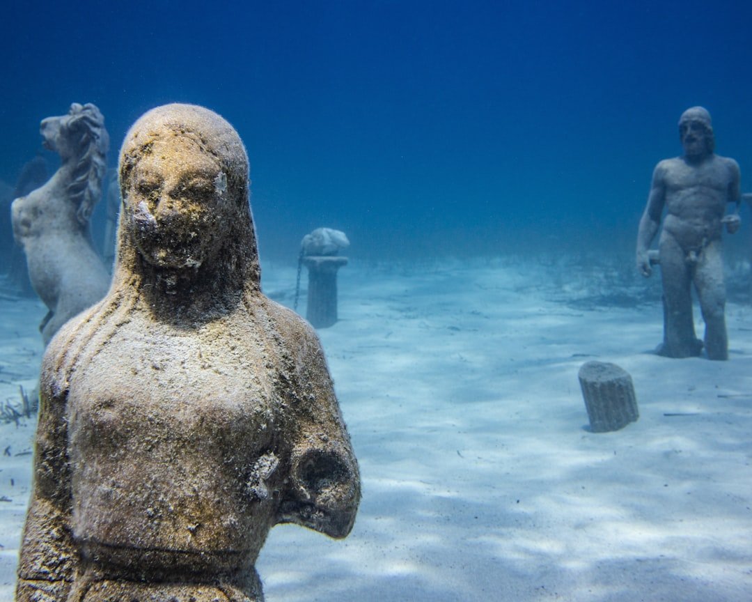 The Reality of Sunken Worlds Beneath Our Seas (image credits: unsplash)